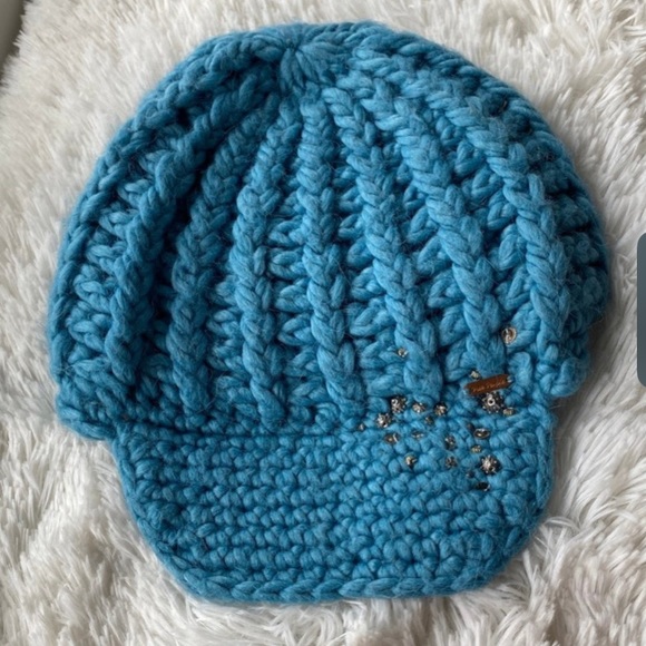 FREE PEOPLE KNITTED HAT - Picture 2 of 7
